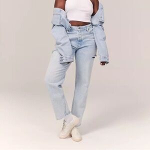 Abercrombie & Fitch Curve Love High Rise Dad Jean Destroy